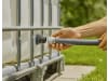 Gardena Push IN Einsteck-Tankverbinder   zur einfachen Entleerung des Wasserfasses 09095-20