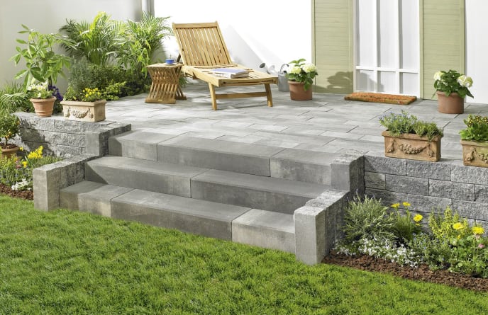 Permacon Mega Melville Plus Concrete Step