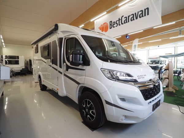 Sunlight V 66 Van Adventure edition