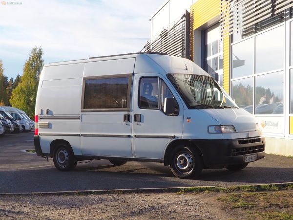 Casa Car 320
