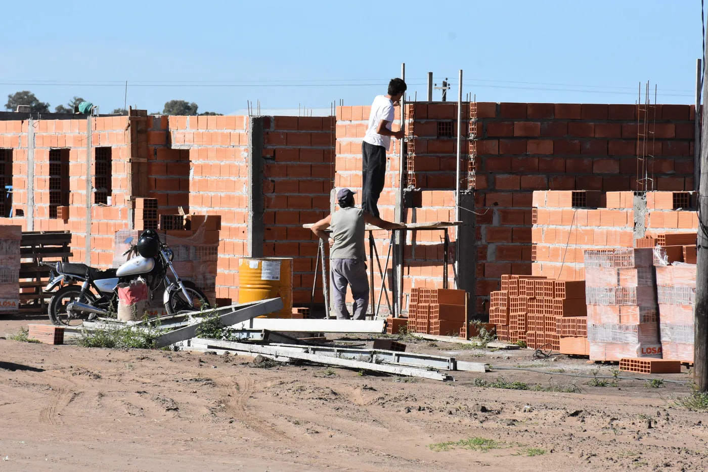 La Plata busca frenar remate de lotes Procrear