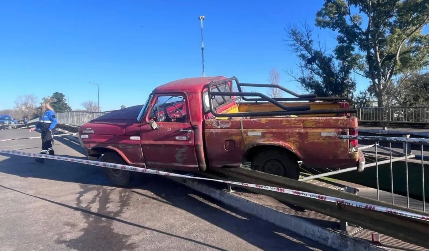 accidente en puente La Plata