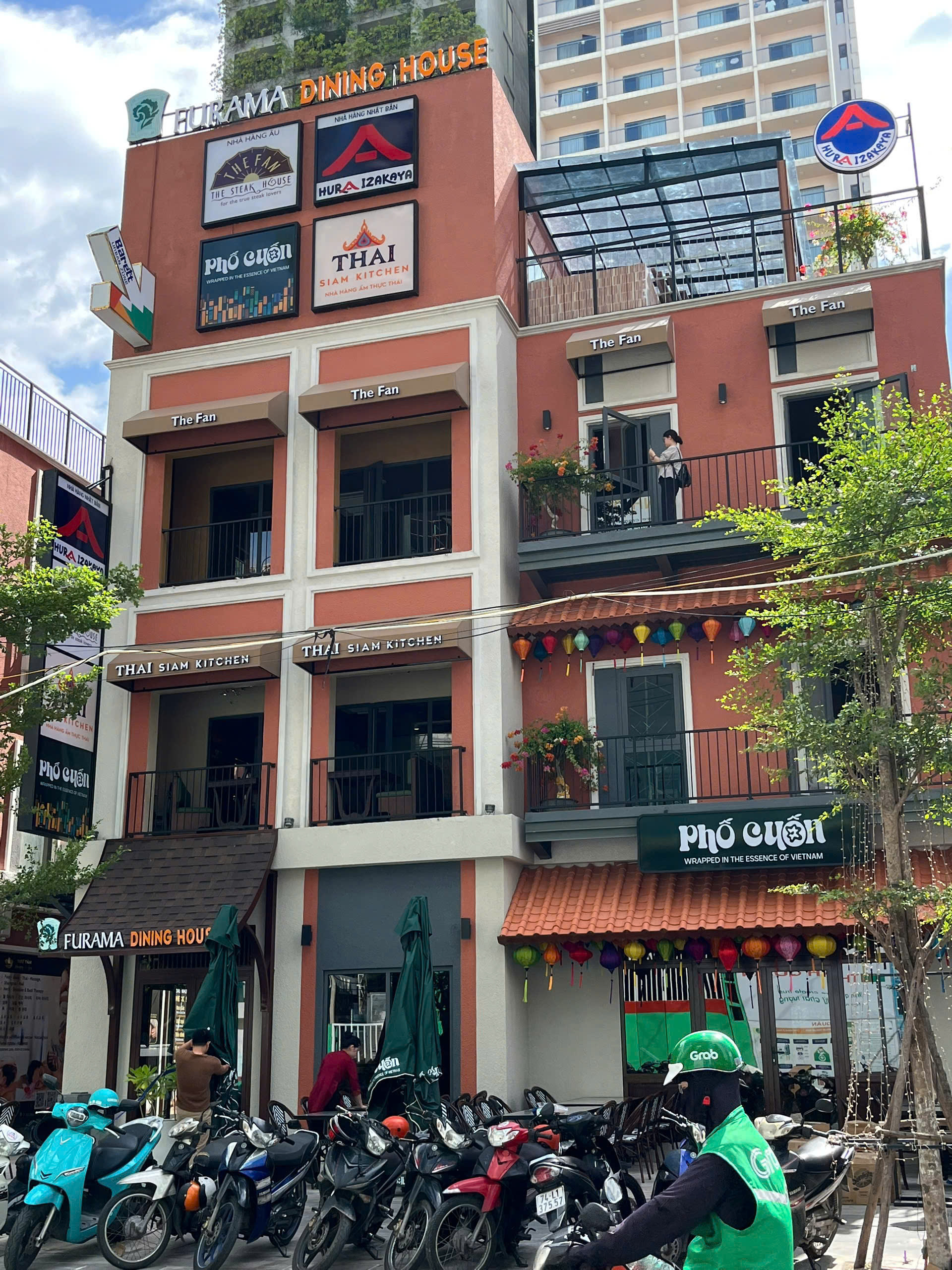 岘港安上街区 Furama Dining House 的一角。