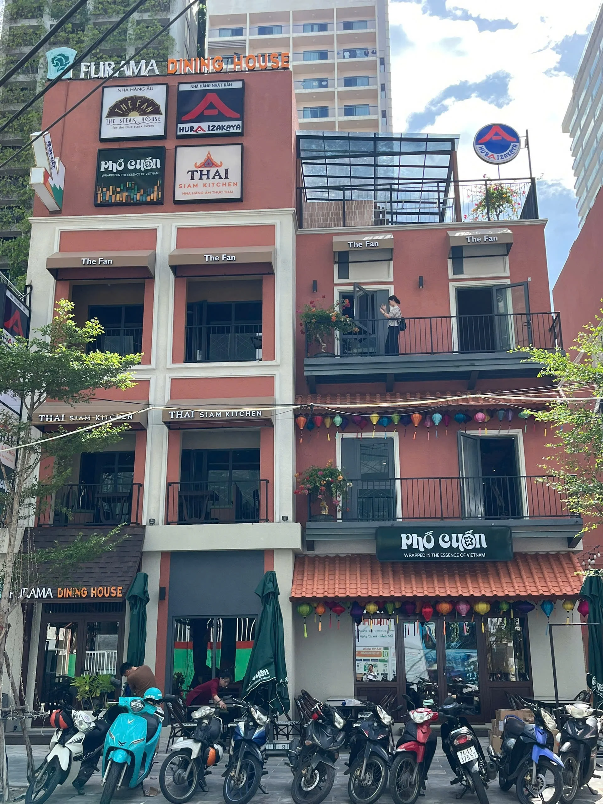 Furama Dining House, 73 Tran Bach Dang, Ngu Hanh Son, Da Nang