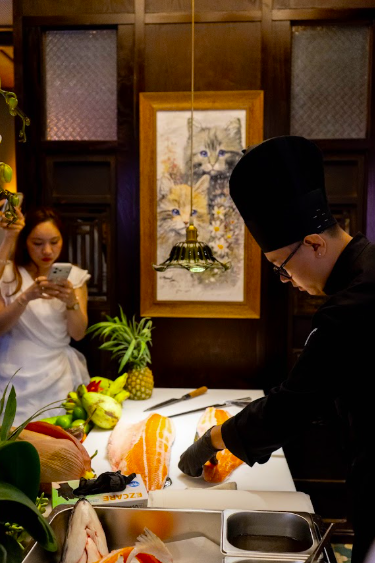 Thai Siam Kitchen nằm ở tầng 2 Furama Dining House