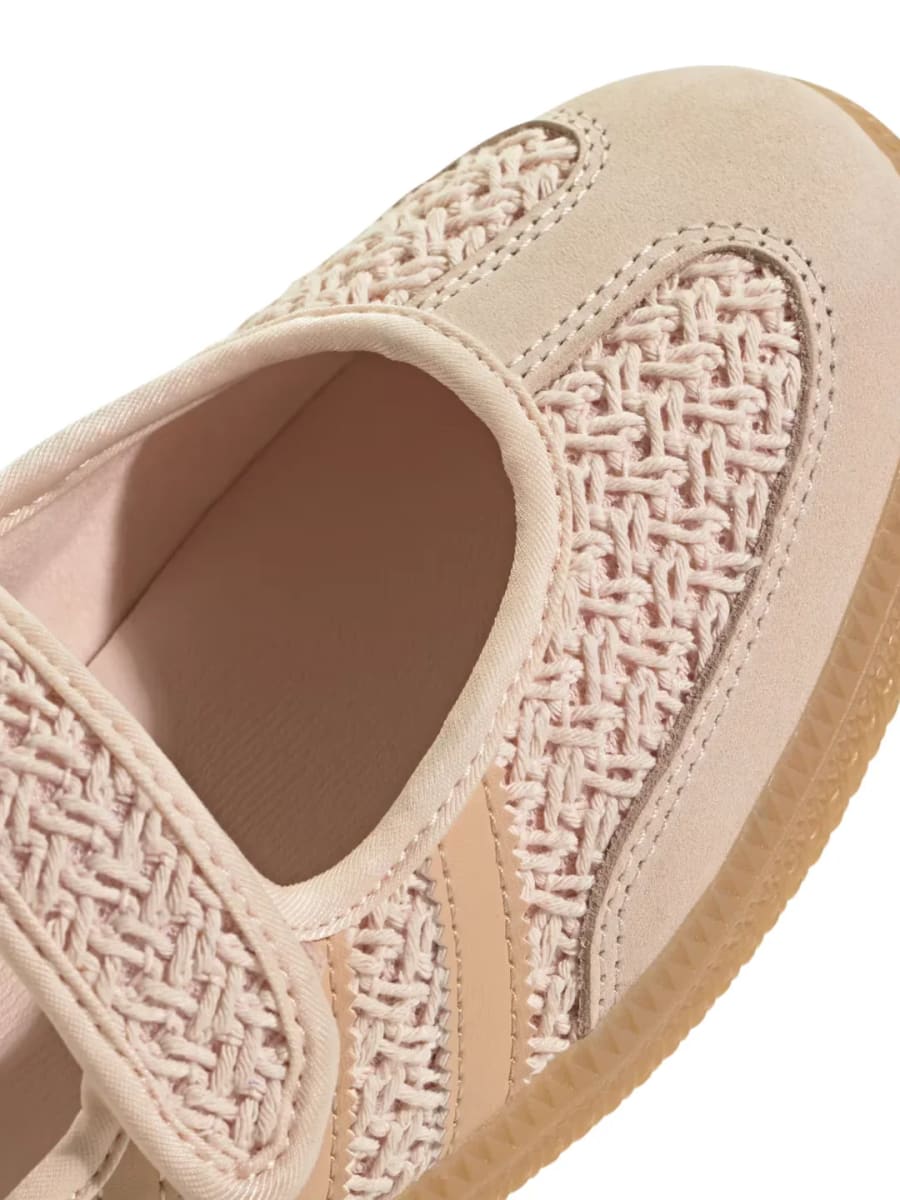 Crochet Perfection. Ballet-Inspired. Pure Trending.