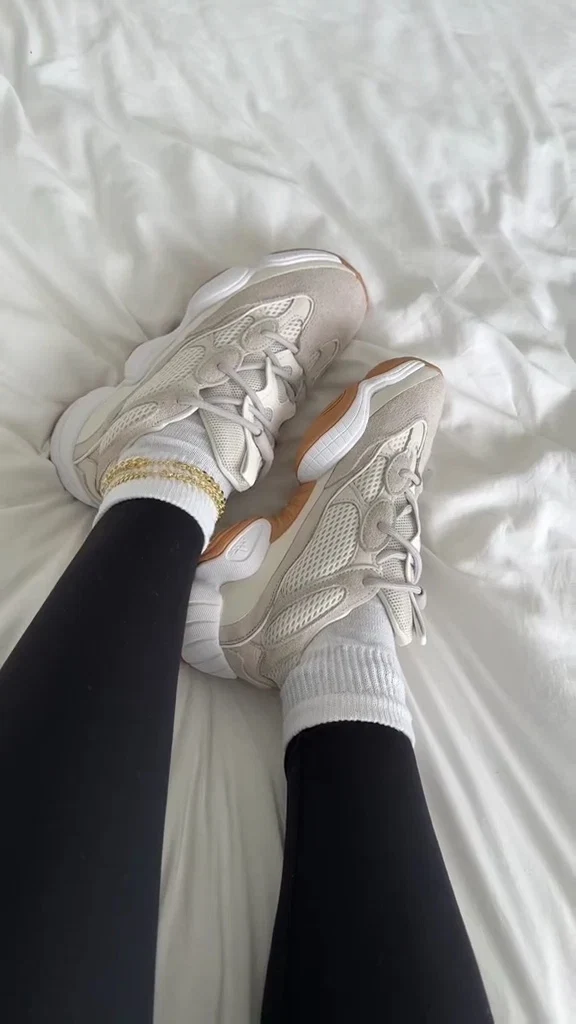 Adidas Ozweego suede caramelo