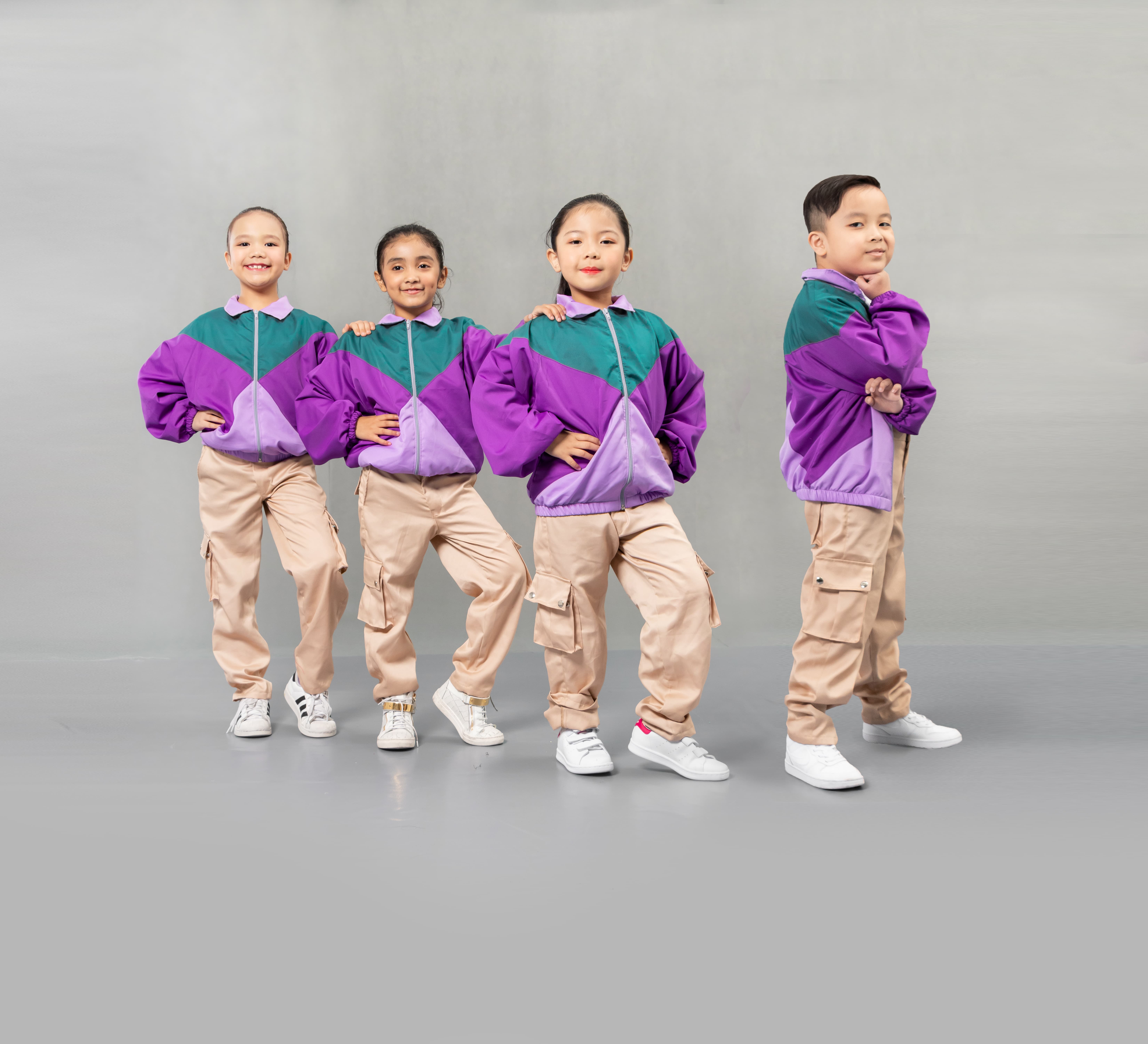 Beats & Steps Hiphop Students posing