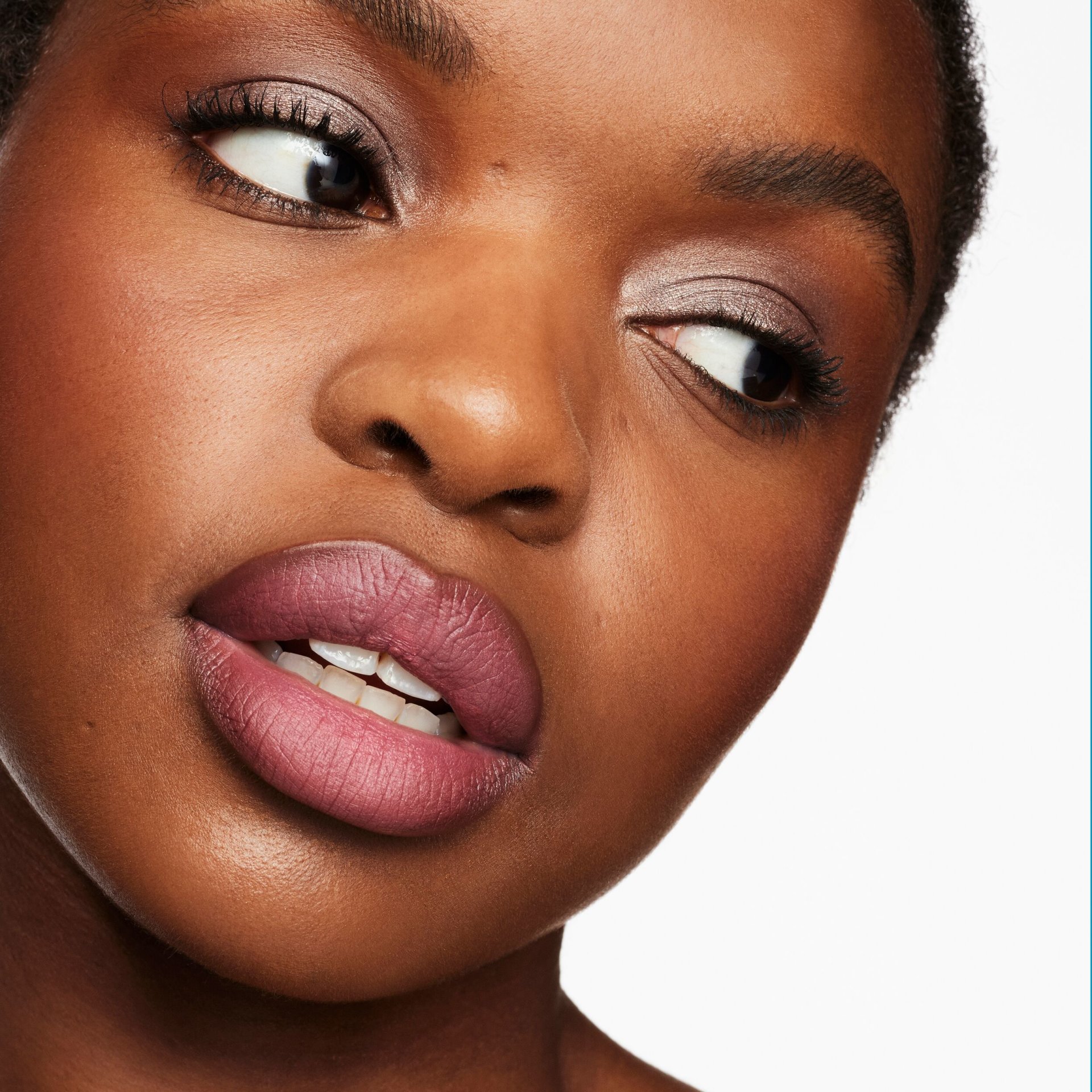 Usage: 2 years usage - all web usage (brand and third party. incl digital ads), social and email (brand and third party) Shoot date: 07.02.2024 Expiry date: 07.02.2026