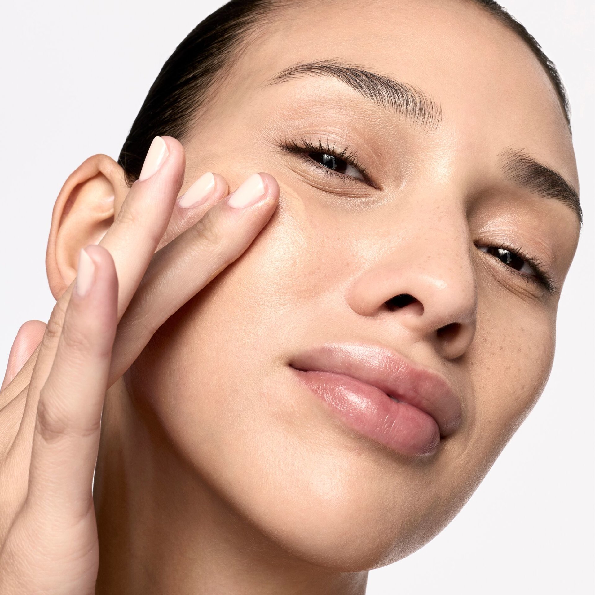 Model: Isadora Whyte
Agency: Models 1
Usage: 2 years usage - all web usage (brand and third party. incl digital ads), social and email (brand and third party)
Shoot date: 24.04.2024
Expiry date: 24.04.2026
Photographer: Lucy Kinnen