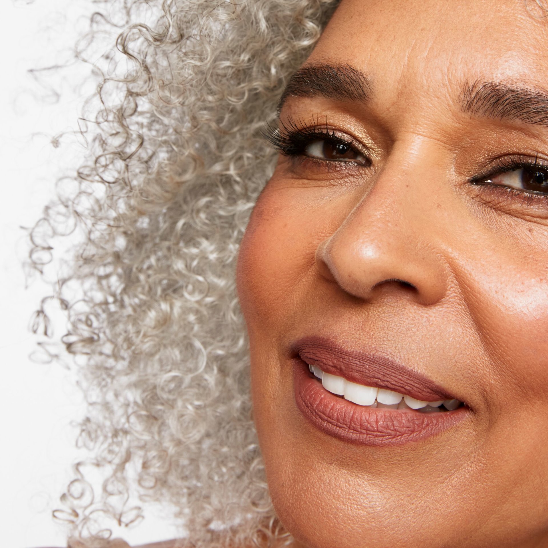 Model: Mia Mauge
Agency: Mrs Robinson Management
Usage: 2 years on social channels, website and email
Shoot date: 01.09.22
Expiry date: 01.09.24
Photographer: Lucy Kinnen