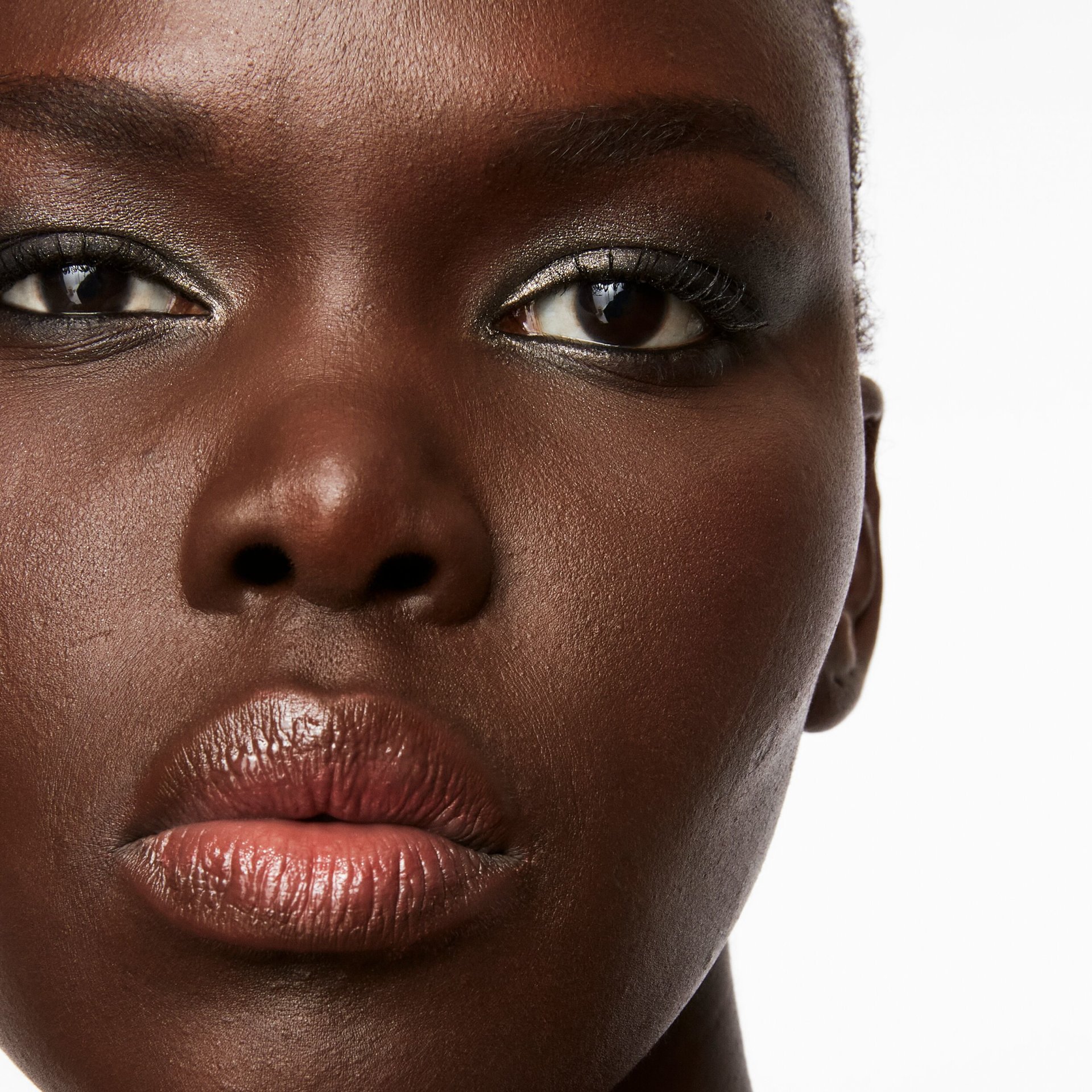 Model: Ariish
Agency: Milk Management
Usage: 2 years on website, social and email 
Shoot date: 08.02.23
Expiry date: 08.02.25
Photographer: Lucy Kinnen