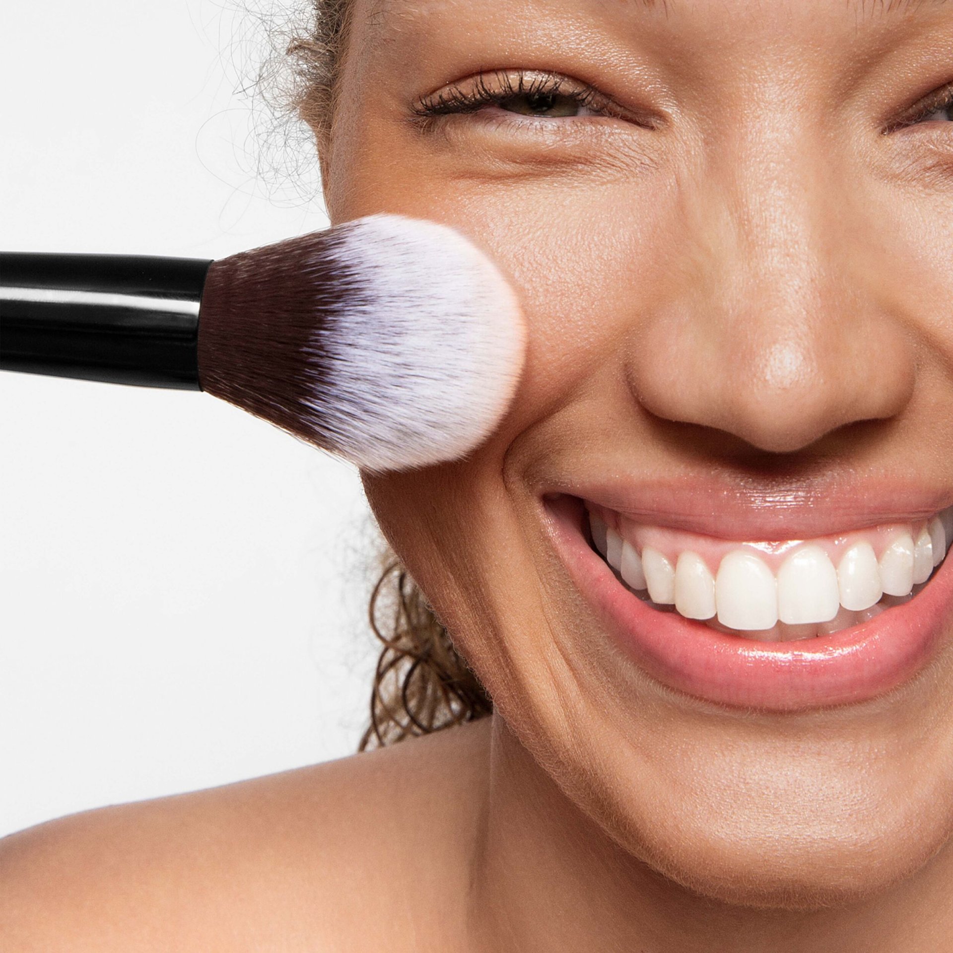 Model: Lorena Marques
Agency: Next Management London Ltd
Usage: 2 years usage on social channels and website
Shoot date: 12.07.2022
Expiry date: 12.07.2024
Photographer: Lucy Kinnen