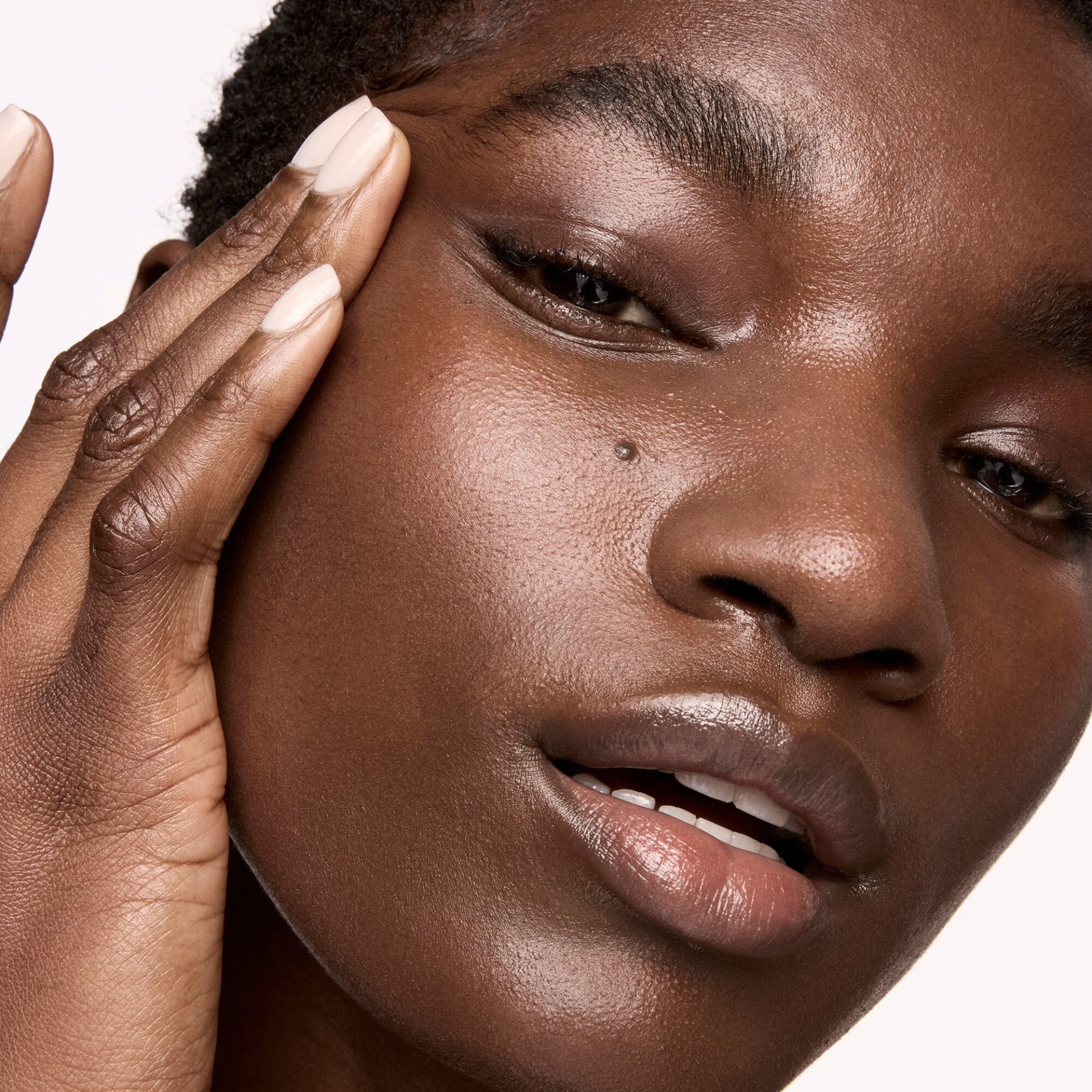 Model: Nicole
Agency: Wilhelmina Models
Usage: 2 years usage - all web usage (brand and third party. incl digital ads), social and email (brand and third party)
Shoot date: 24.04.2024
Expiry date: 24.04.2026
Photographer: Lucy Kinnen