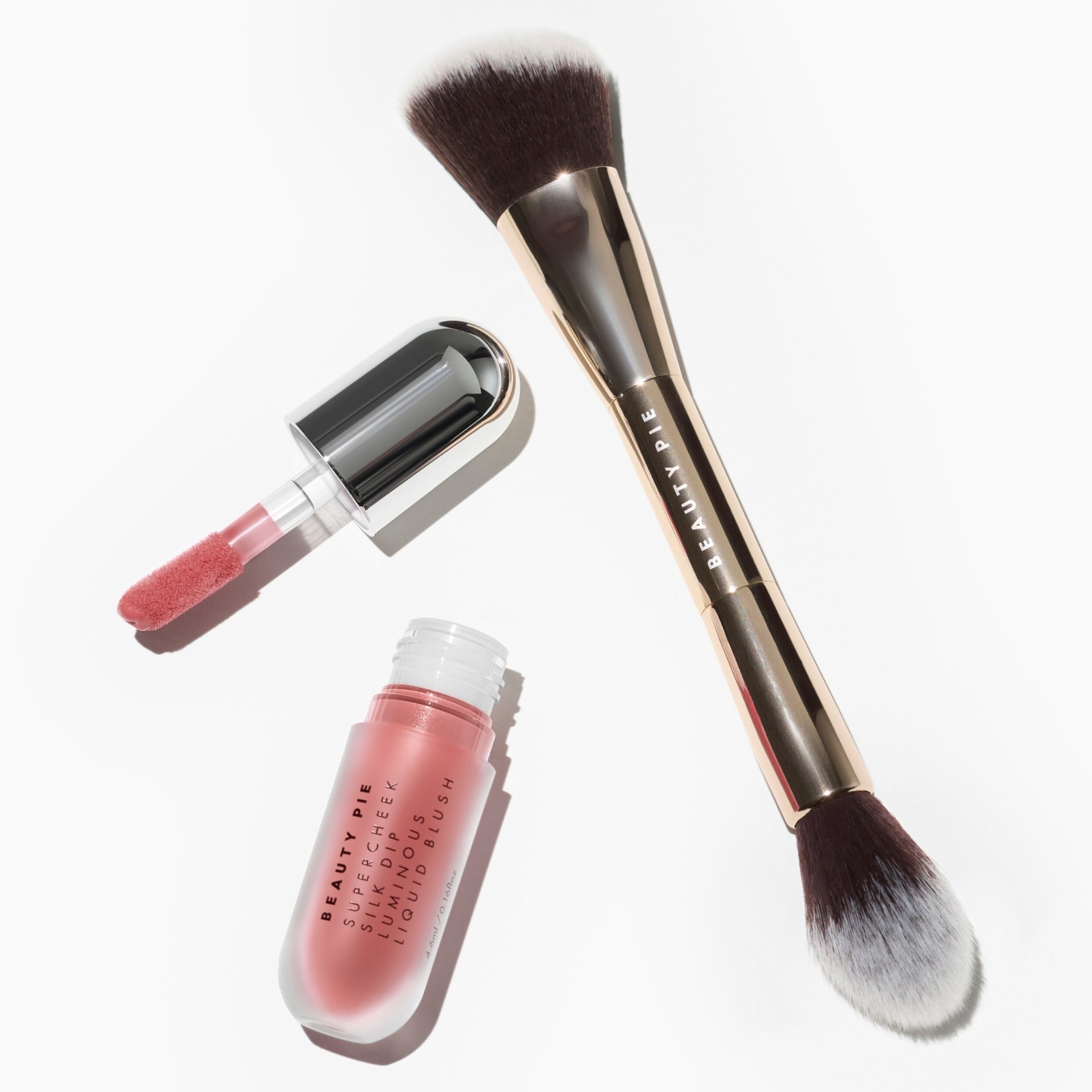 SUPERCHEEK SILK DIP LUMINOUS LIQUID BLUSH
Supercheek Silk Dip Luminous Liquid Blush + DE Sculpt & Blush Brush 012 (X4 Shades)