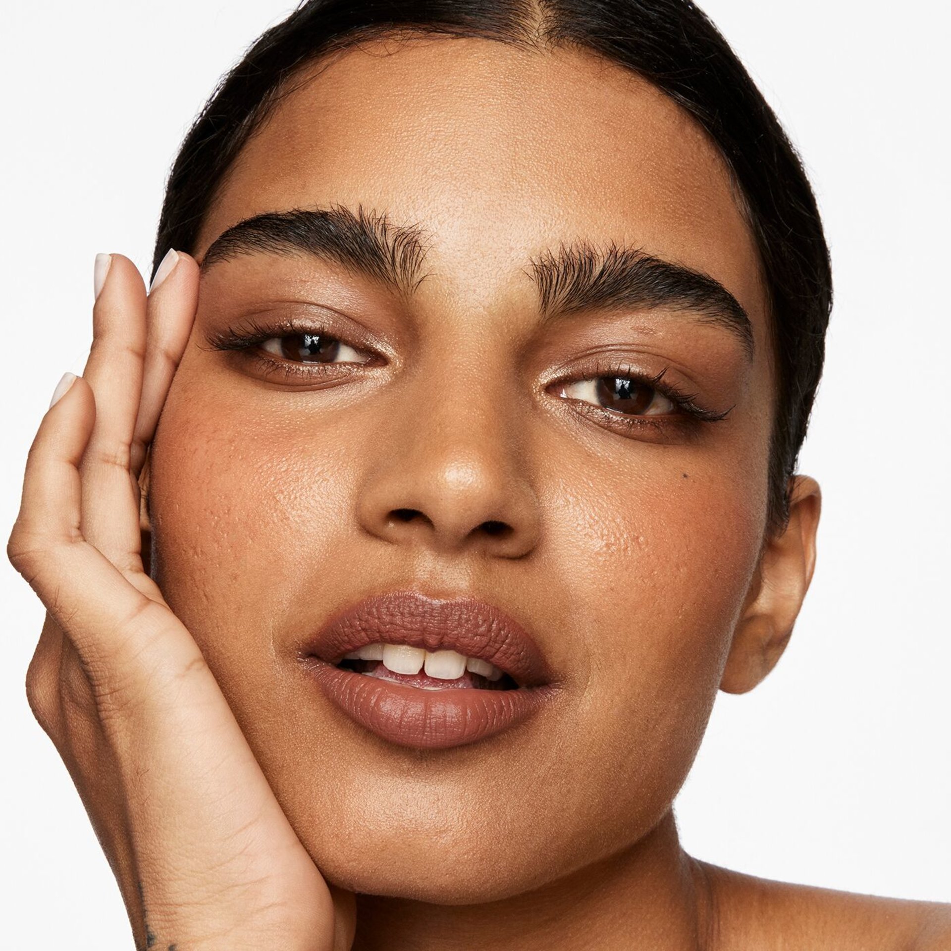 Model: Shania
Agency: Models 1
Usage: 2 years usage - all web usage (brand and third party. incl digital ads), social and email (brand and third party)
Shoot date: 03.08.2023
Expiry date: 03.08.2025
Photographer: Lucy Kinnen