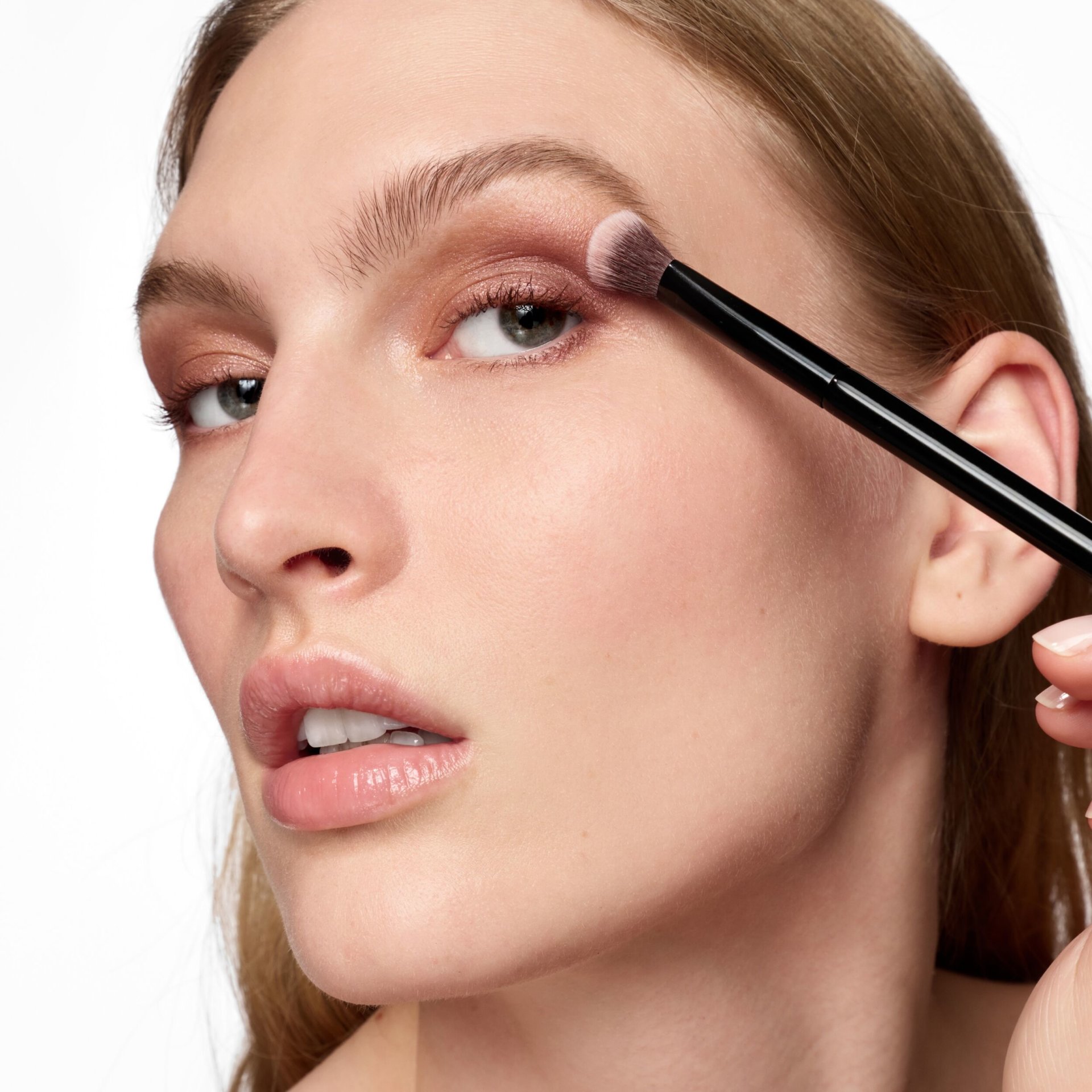 Model: Astrid Baauer
Agency: Anti-Agency
Usage:1 years usage, all web usage (brand and third party. incl digital ads), social and email (brand and third party)
Shoot date: 11.12.2024
Expiry date: 11.12.2025
Photographer: Lucy Kinnen