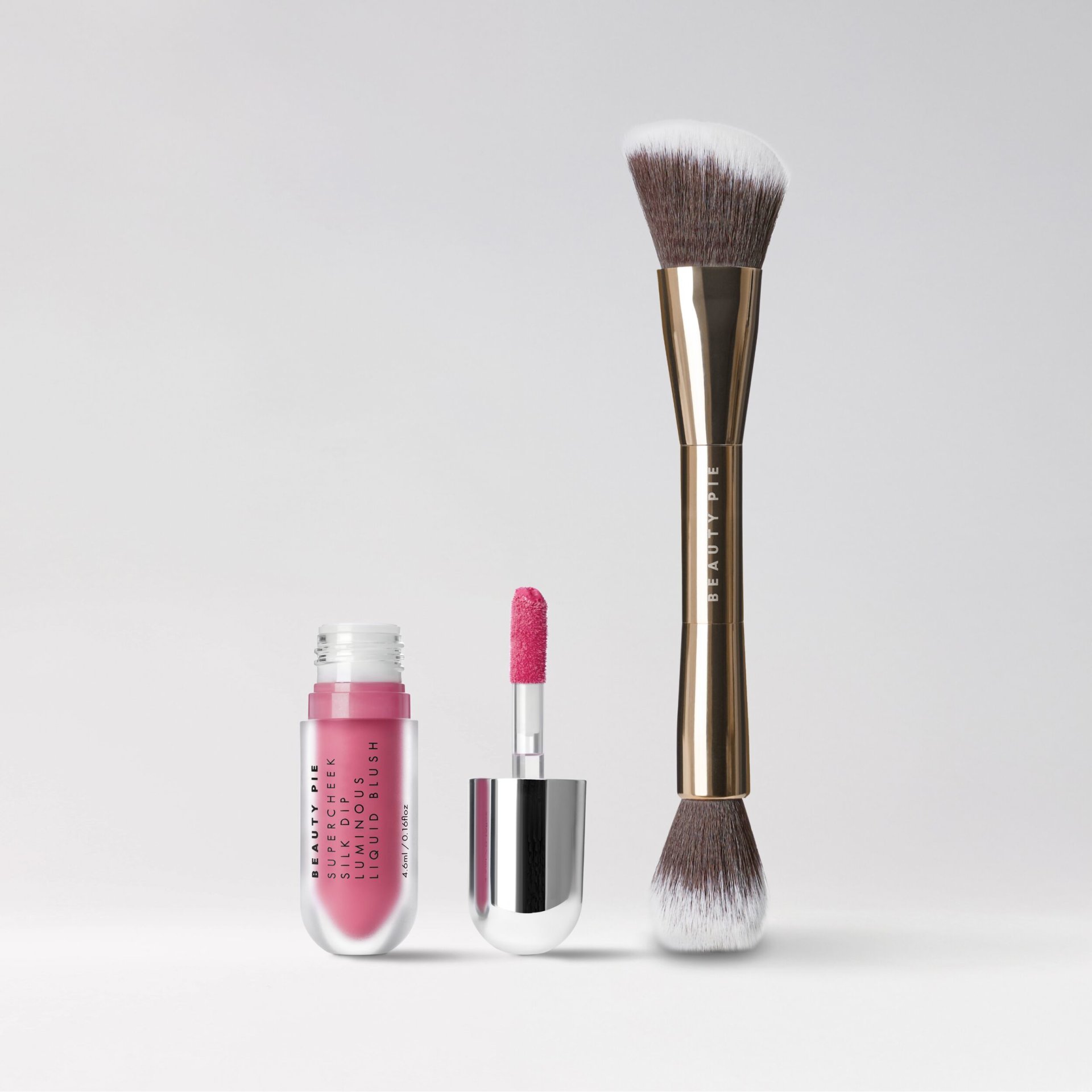 SUPERCHEEK SILK DIP LUMINOUS LIQUID BLUSH
Supercheek Silk Dip Luminous Liquid Blush + DE Sculpt & Blush Brush 012 (X4 Shades)