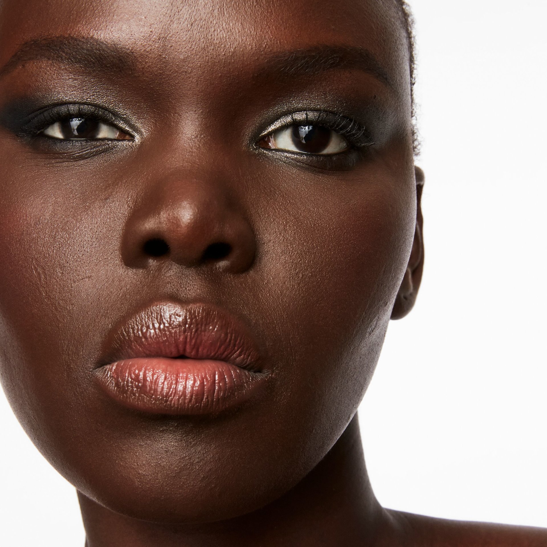 Model: Ariish
Agency: Milk Management
Usage: 2 years on website, social and email
Shoot date: 08.02.23
Expiry date: 08.02.25
Photographer: Lucy Kinnen