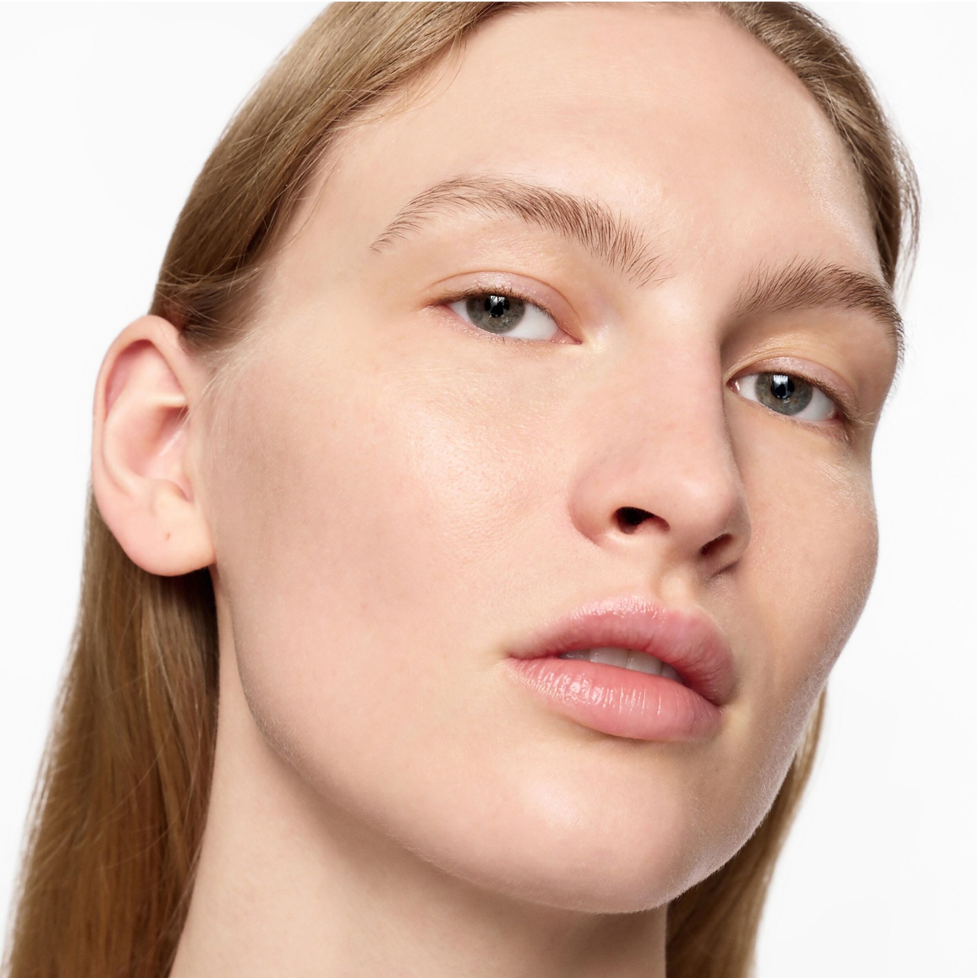 Model: Astrid Baauer
Agency: Anti-Agency
Usage:1 years usage, all web usage (brand and third party. incl digital ads), social and email (brand and third party)
Shoot date: 11.12.2024
Expiry date: 11.12.2025
Photographer: Lucy Kinnen