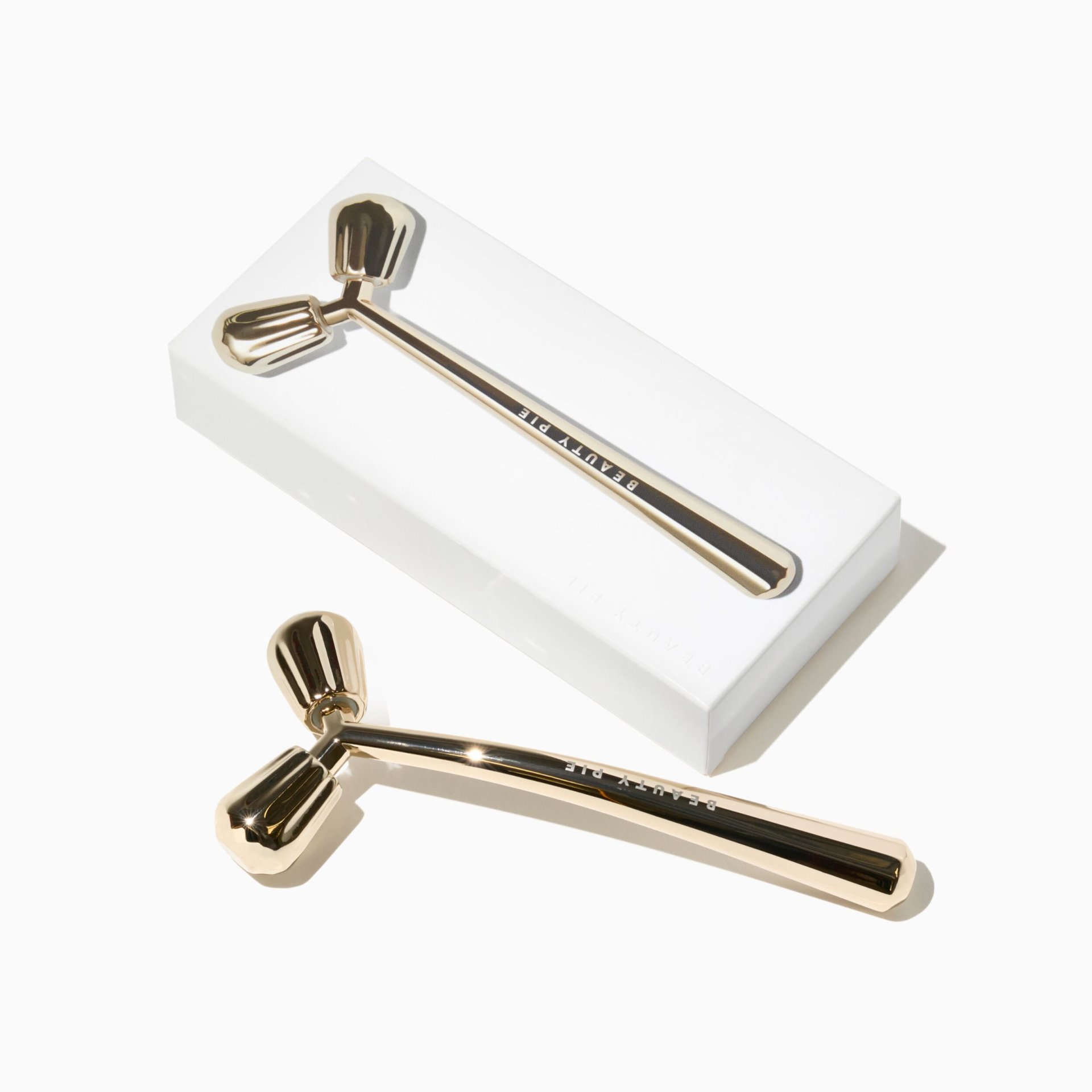 Youthbomb Premium Launch
PDP Assets
Depuffing Face & Eye Roller