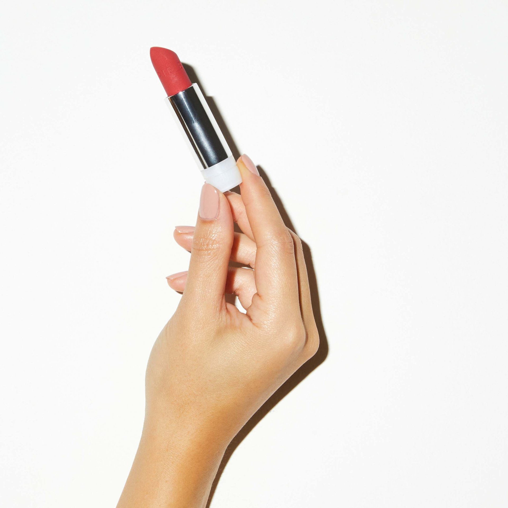 Handmodel: Tsuiyee Cheng 