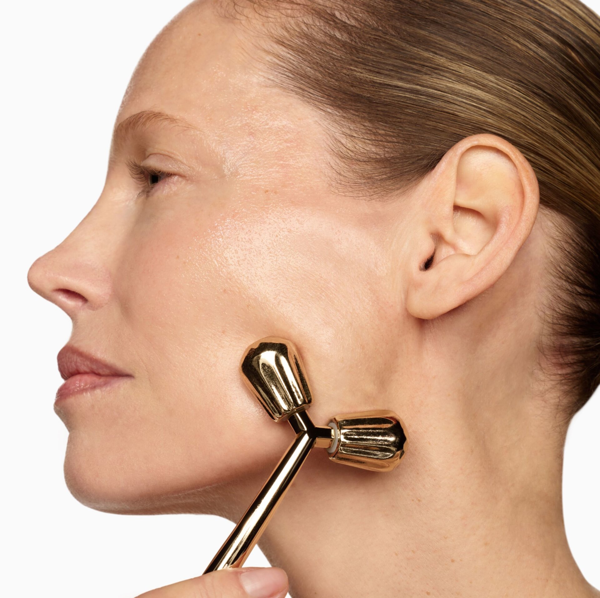 Youthbomb Premium Launch
PDP Assets 
Depuffing Face & Eye Roller