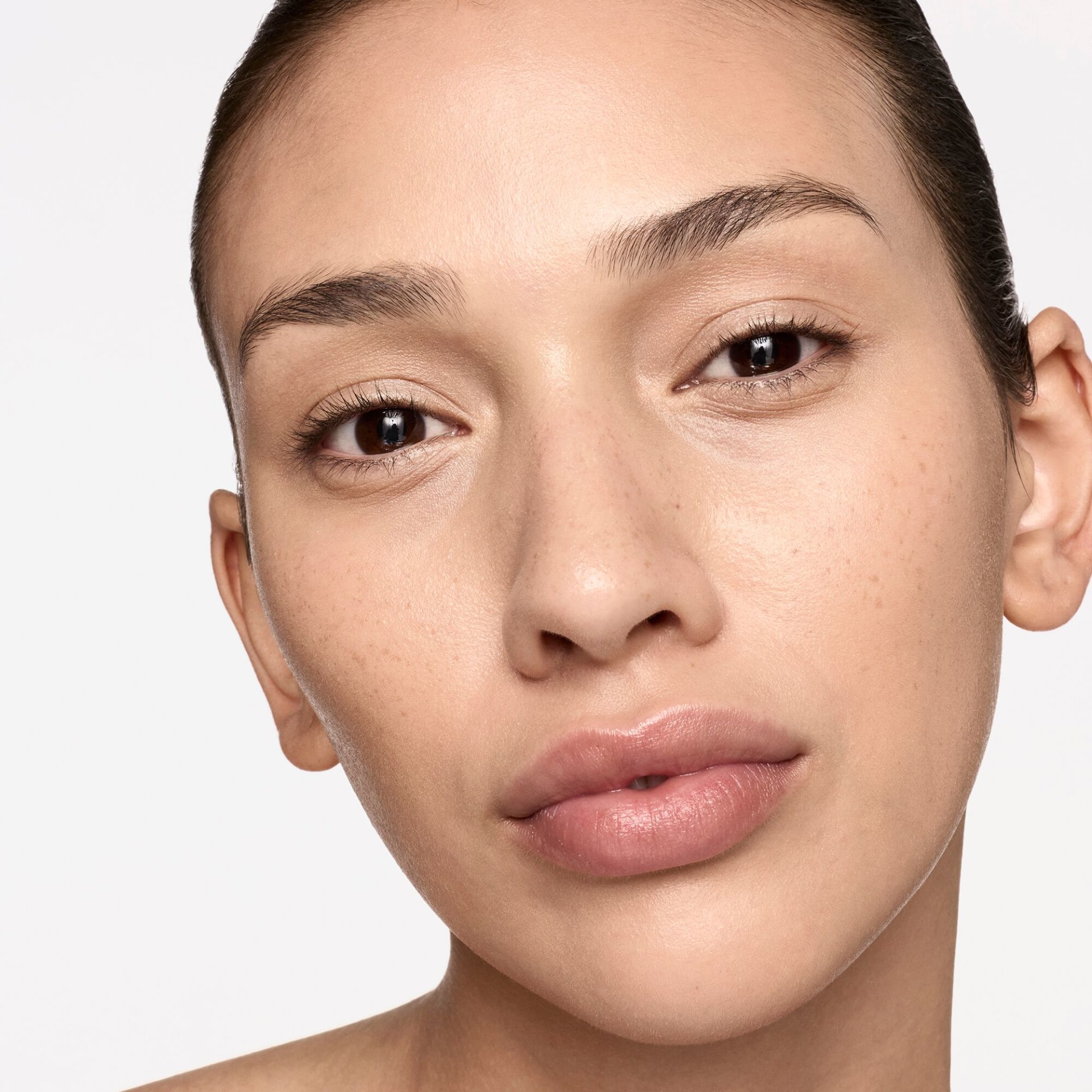 Model: Isadora Whyte
Agency: Models 1
Usage: 2 years usage - all web usage (brand and third party. incl digital ads), social and email (brand and third party)
Shoot date: 24.04.2024 
Expiry date: 24.04.2026
Photographer: Lucy Kinnen