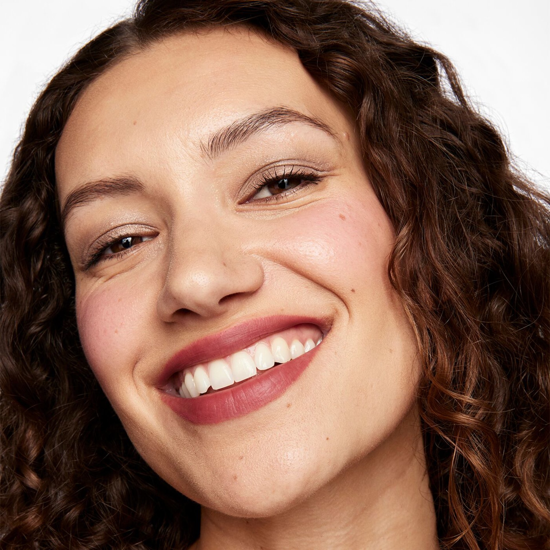 Model: Caitlyn Roux
Agency: MOT
Usage: 2 years usage - all web usage (brand and third party. incl digital ads), social and email (brand and third party)
Shoot date: 03/08/23
Expiry date: 03/08/25
Photographer: Lucy Kinnen