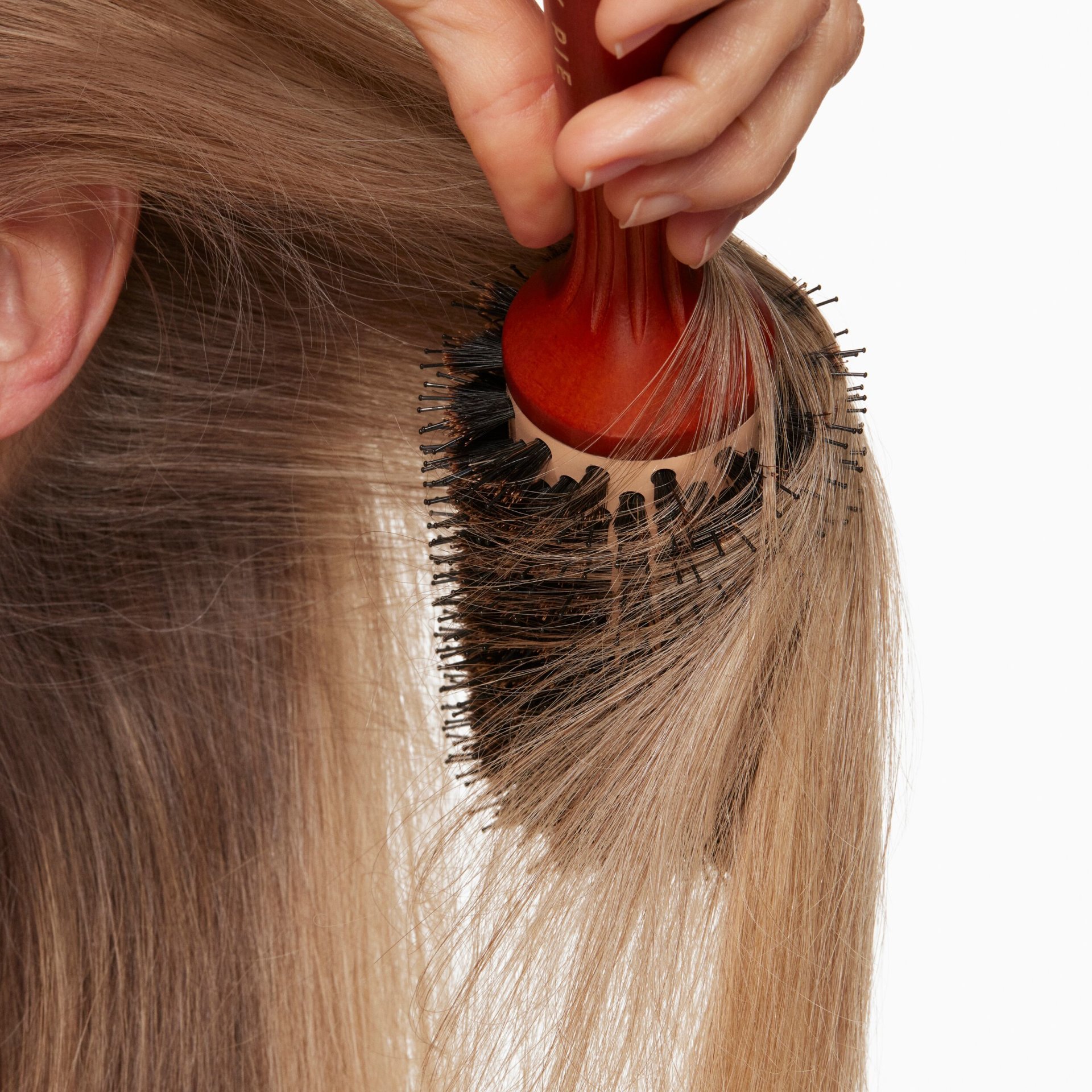 Model: D'arcy Shaw
Agency: Models 1
Usage: 2 years worldwide - all web usage (including digital ads), social and email
Shoot date: 11.07.24
Expiry date: 11.07.26
Photographer: Lucy Kinnen