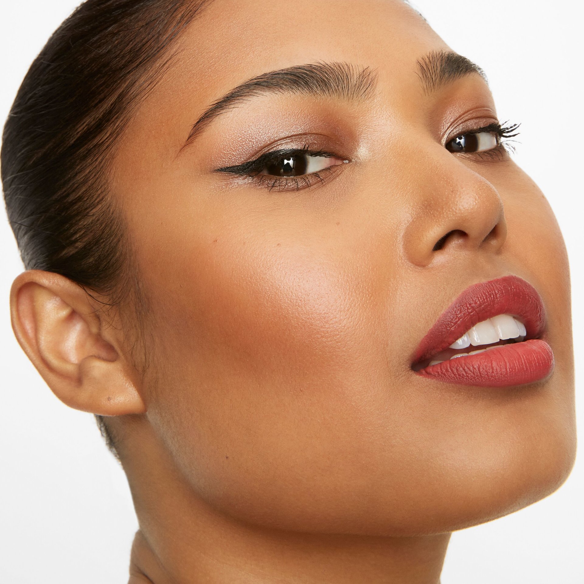 Model: Kaffya Zaman
Agency: MMG Models
Usage: 2 years usage on social channels, website and email 
Shoot date: 07.12.22 
Expiry date: 07.12.24
Photographer: Lucy Kinnen
