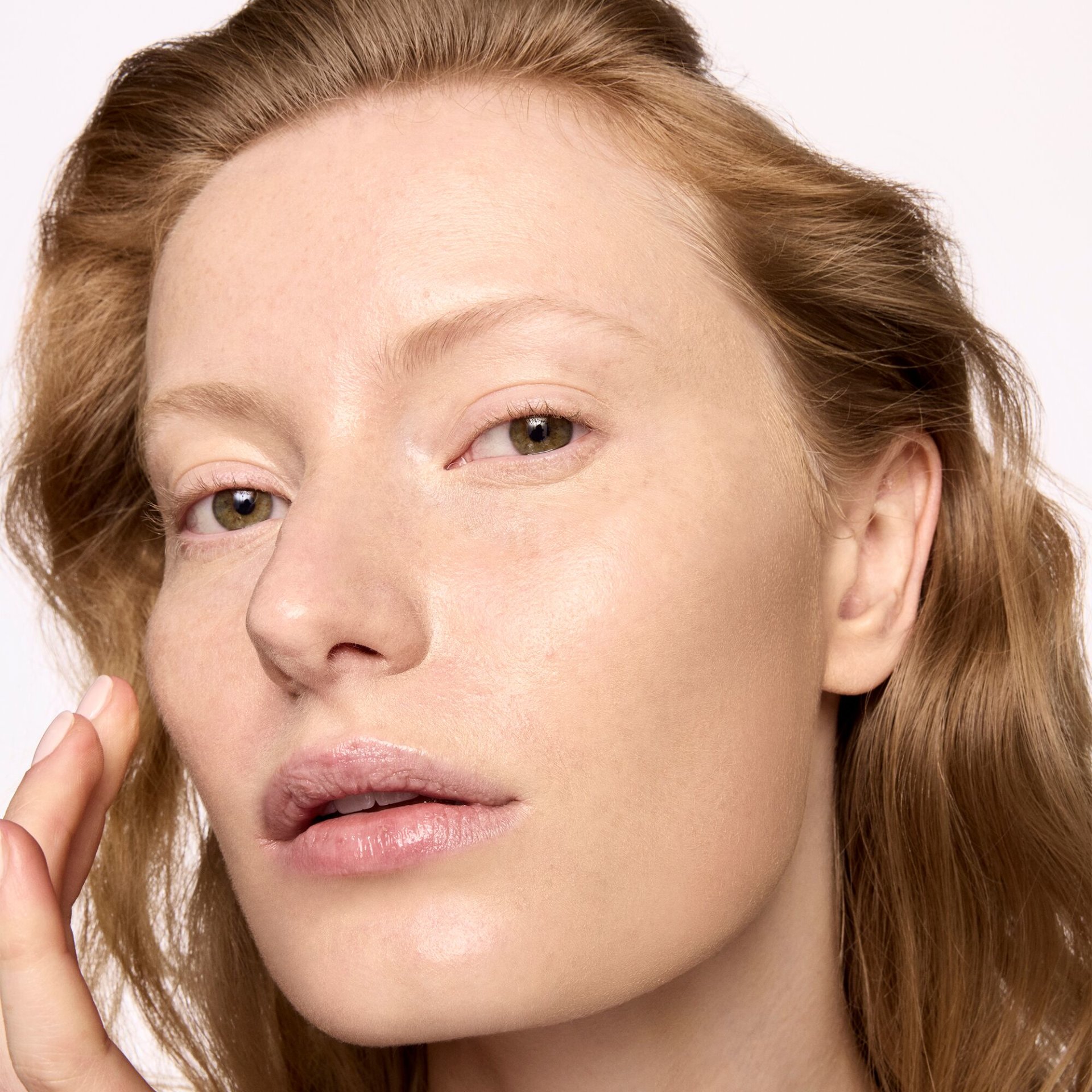 Model: Stephanie Hall
Agency: Models 1
Usage: 2 years usage - all web usage (brand and third party. incl digital ads), social and email (brand and third party)
Shoot date: 24.04.2024
Expiry date: 24.04.2026 
Photographer: Lucy Kinnen