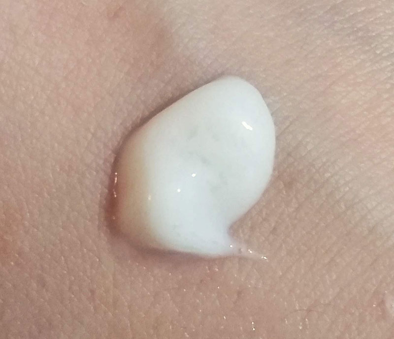 Textura de Crema de peinar Almendras y Chia de Frenzzi