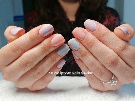 Fotografije - Nails & Relax, obrt za usluge  usluga - Geliranje Noktiju
