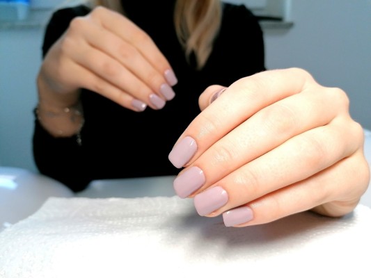 Fotografije - Nails & Relax, obrt za usluge  usluga - Geliranje Noktiju