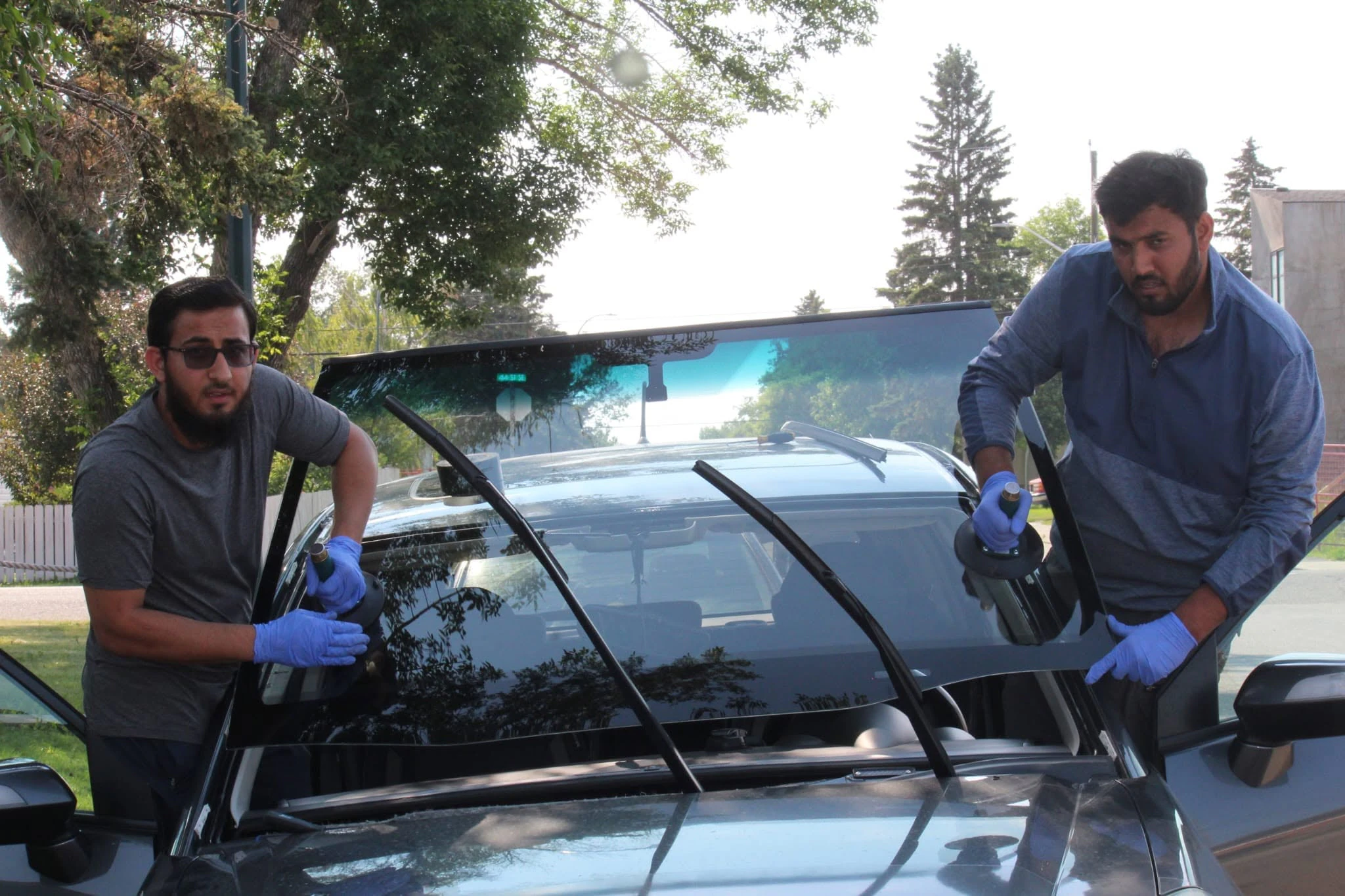 Windshield Minister — general repair & maintenance in Calgary, Alberta