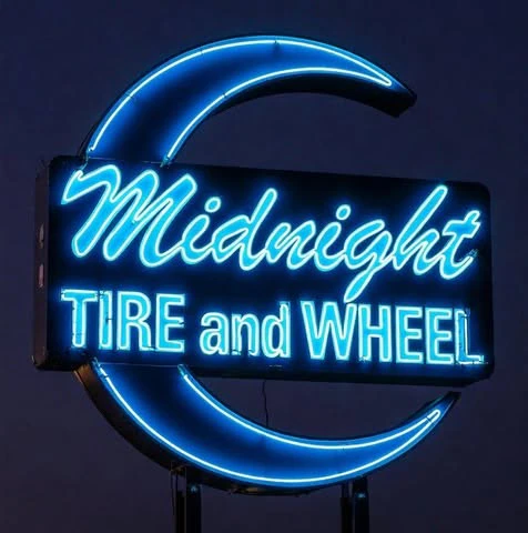 Midnight Tire And Wheel logo — tires & wheels in Edmonton, Alberta