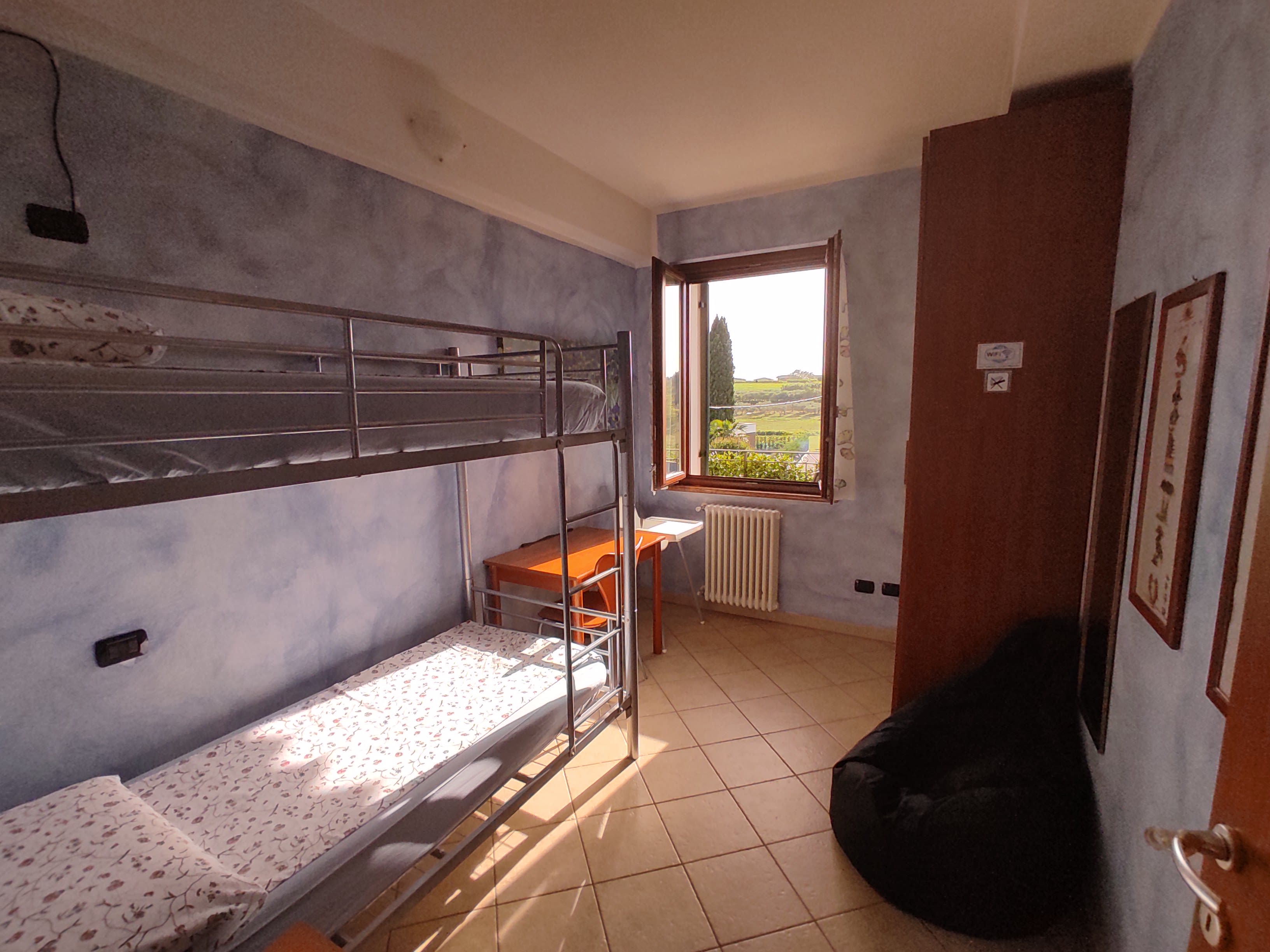 Cameretta con letti a castello e terrazza - Bed Bardolino Bardolino