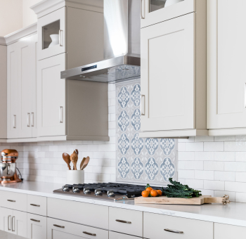 Cloe 2.5"x8" ceramic tile in White; Designer: Precision Cabinetry Design; Photographer: Stephanie Russo