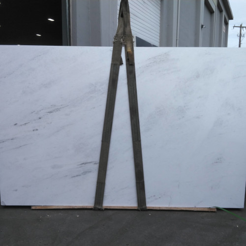 Glorious White 3cm Slab Honed