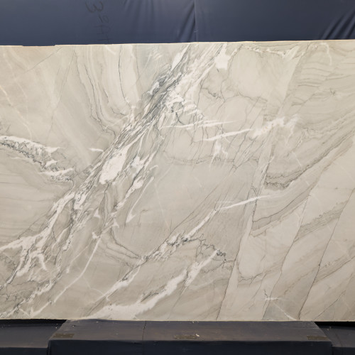 Manhattan Polished Quartzite in 2cm