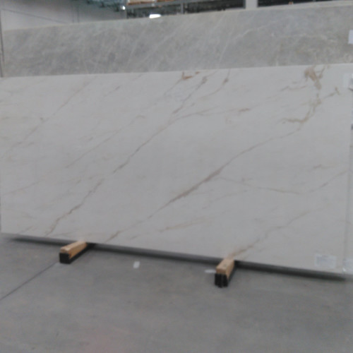 Magnifica Encore - 12mm Polished Porcelain Bookmatched Slab in Calacatta Oro