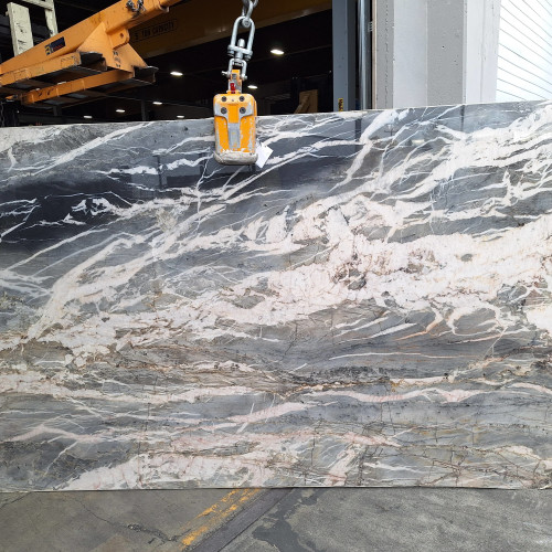 Adhara 3cm Polished Quartzite