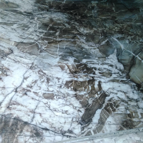 Vittara 3cm Polished Quartzite