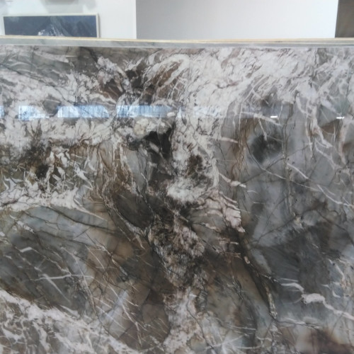 Vittara 3cm Polished Quartzite