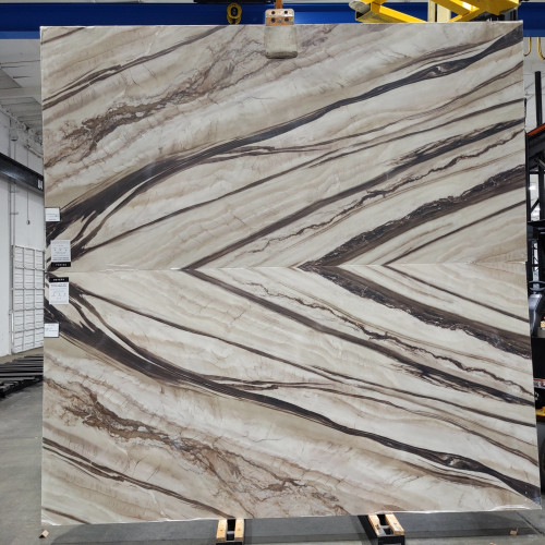 Revera 63" x 126" - 2 cm Polished Bookmatched Quartz Slab in Calacatta Ghiandia