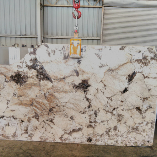 Alpinus Oak 2cm Polished Granite