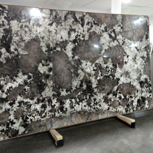 Everest Crystal 3cm Polished Granite