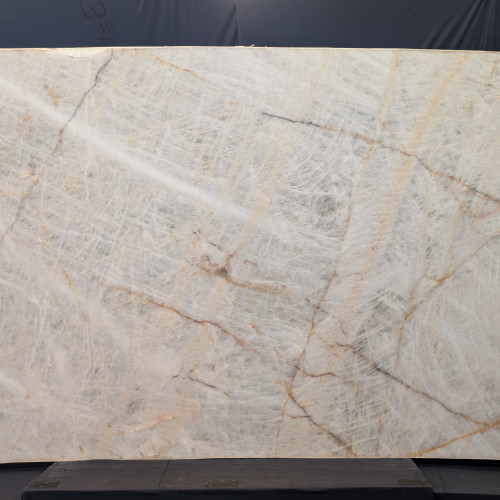 Himalya 2cm Polished Cristallo