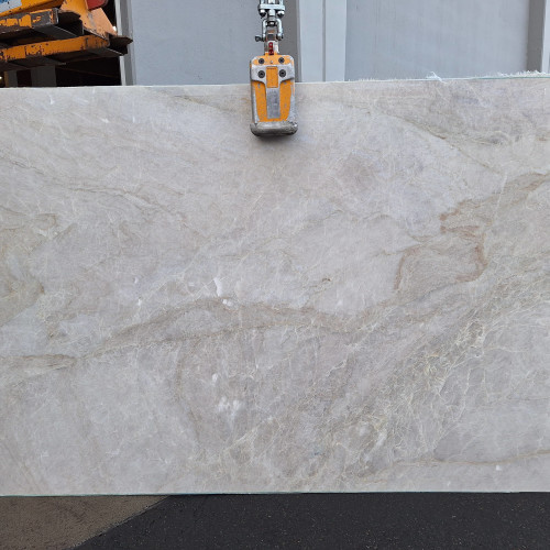 Perla Venata 3cm Leathered Quartzite